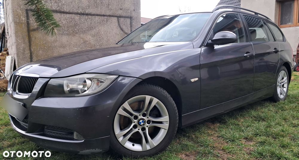 BMW Seria 3 320d - 23