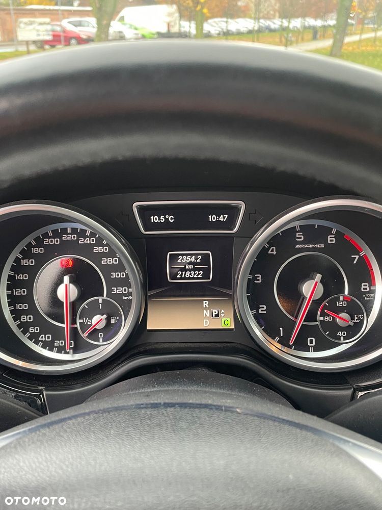 Mercedes-Benz ML 63 AMG 4-Matic - 15