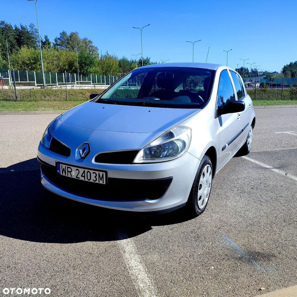 Renault Clio - 7