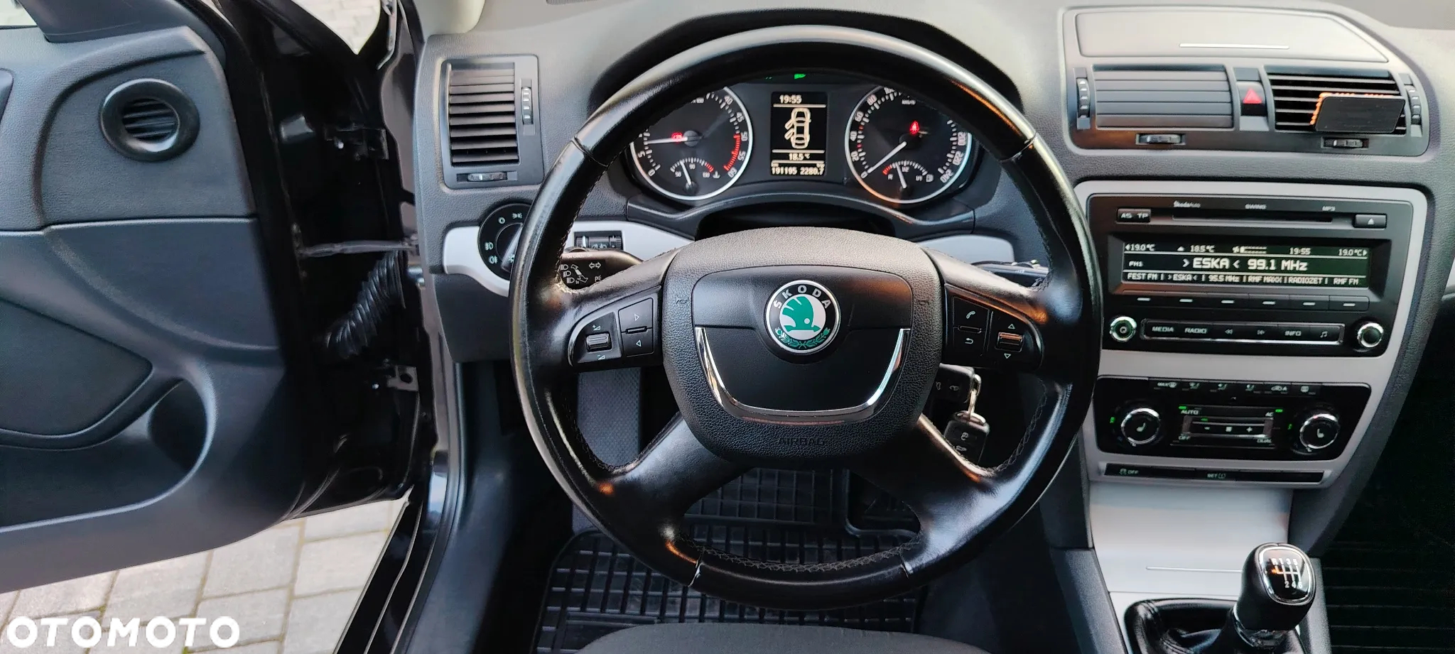 Skoda Octavia 2.0 TDI DPF SPORT EDITION - 19