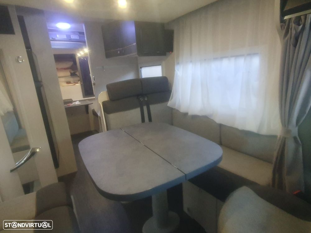 Challenger 328 396 VIP - 14