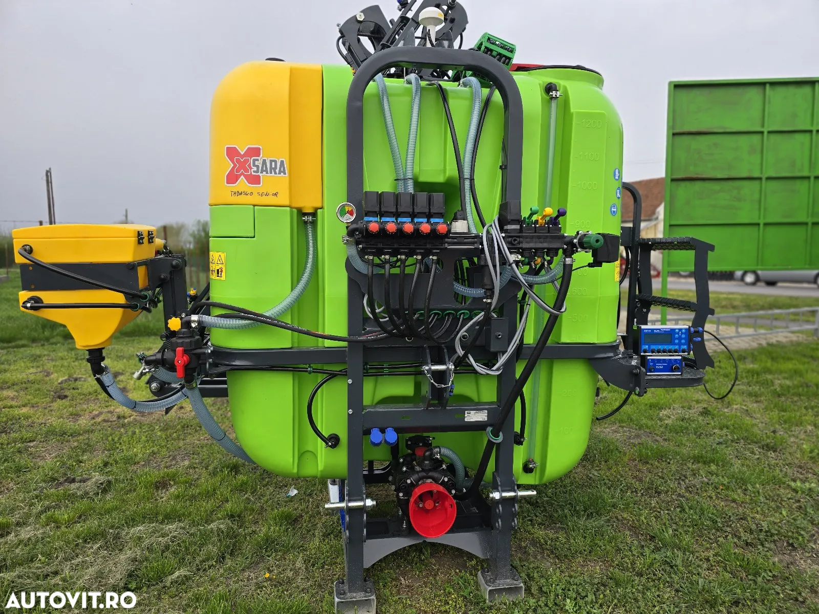 Terraking Tolmet XARA 1000L echipat Full - 2