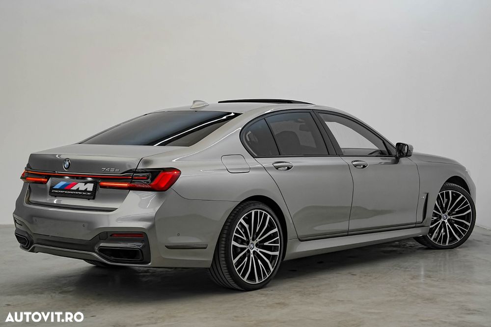 BMW Seria 7 745e - 3