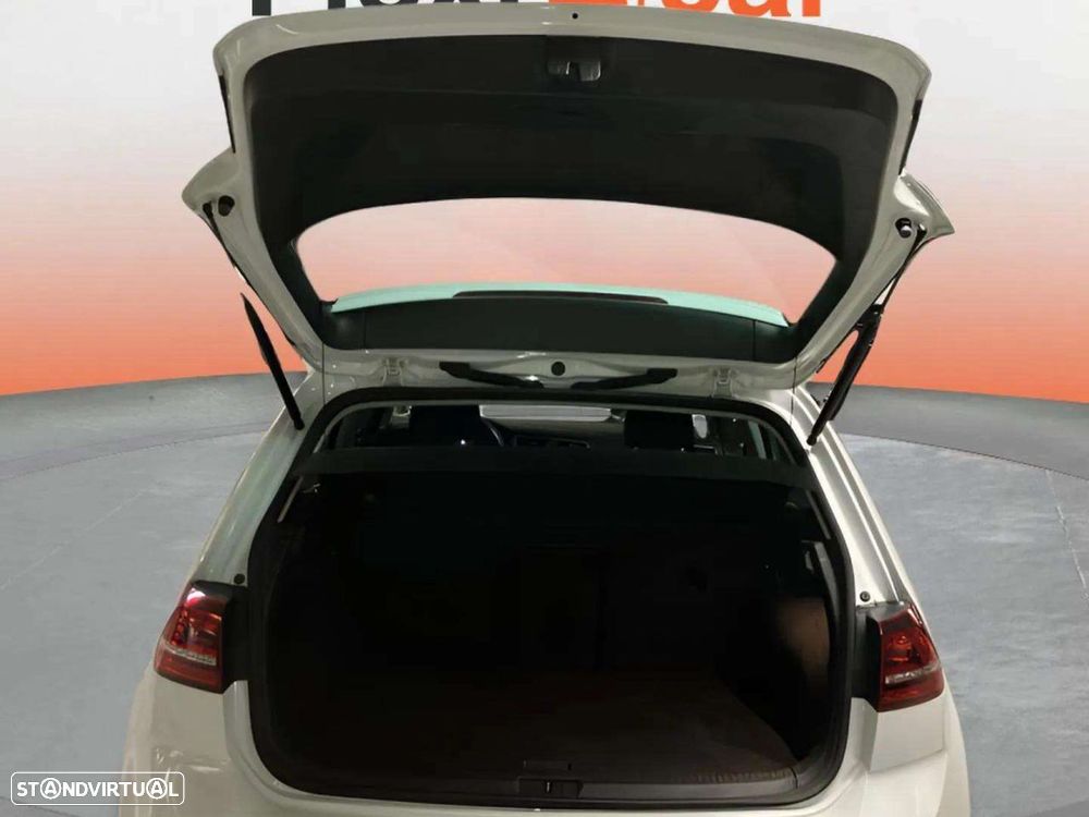 VW e-Golf AC/DC - 15