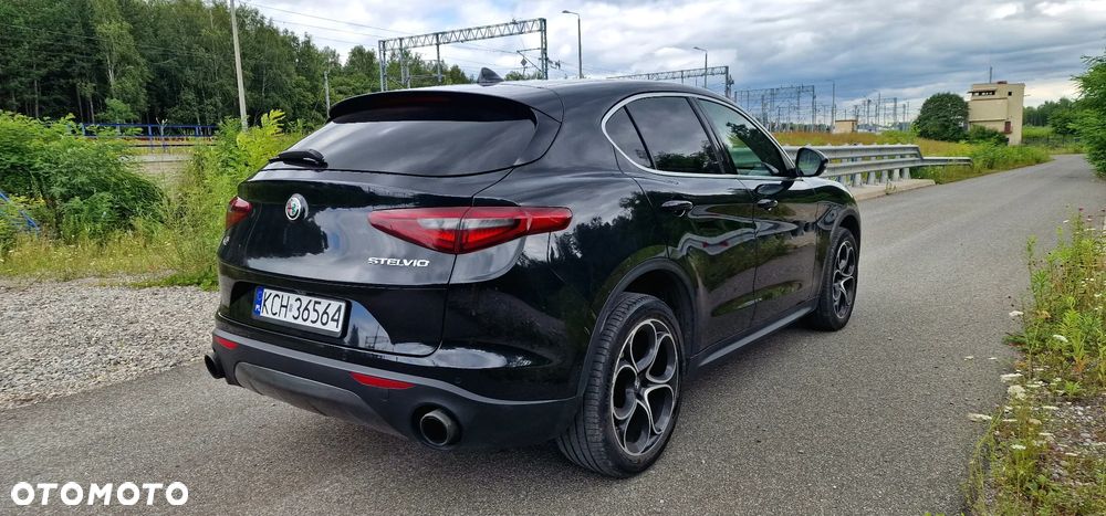Alfa Romeo Stelvio 2.0 Turbo Veloce Q4 - 5