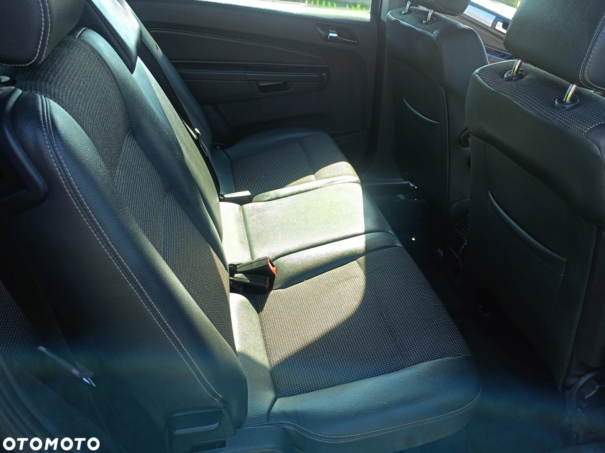 Opel Zafira 1.8 Active - 25