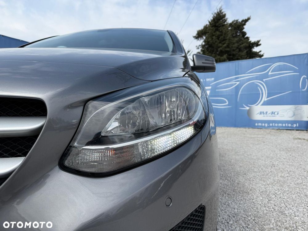 Mercedes-Benz Klasa B 180 d Edition - 11