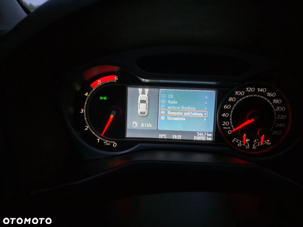 Ford Mondeo 1.8 TDCi Titanium - 11