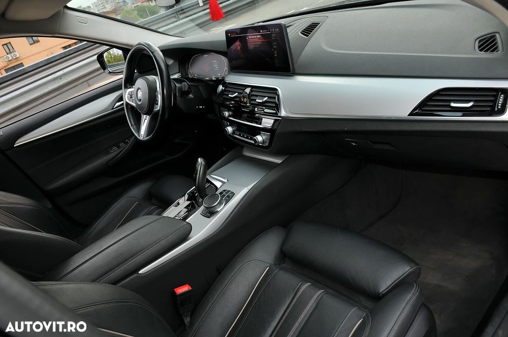 BMW Seria 5 530e xDrive AT PHEV - 15