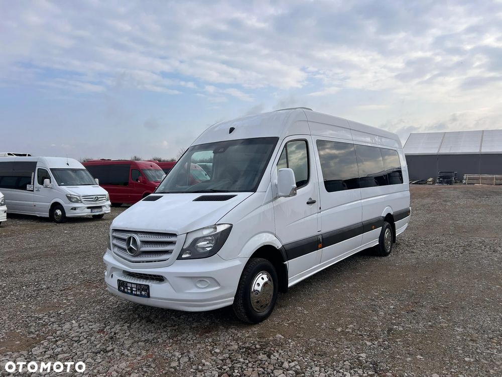 Mercedes-Benz Sprinter 519 - 12
