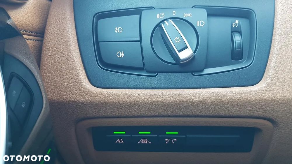 BMW 3GT 320d Luxury Line - 38