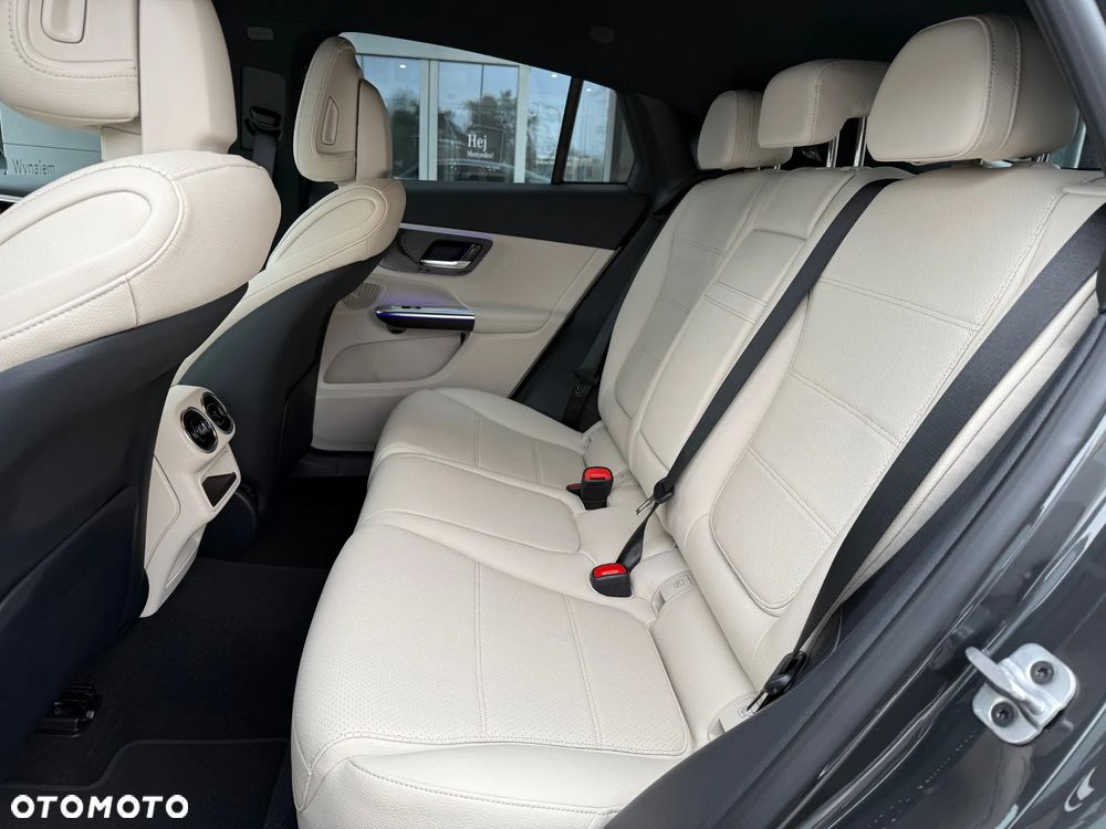 Mercedes-Benz GLC 200 d 4Matic 9G-TRONIC Avantgarde Advanced - 14