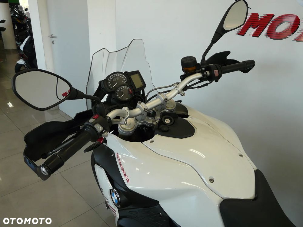 BMW F - 21
