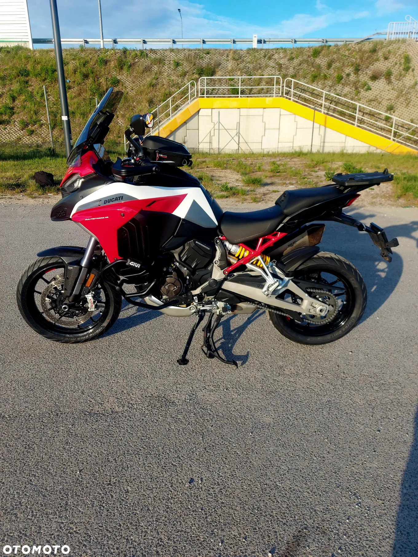 Ducati Multistrada - 13