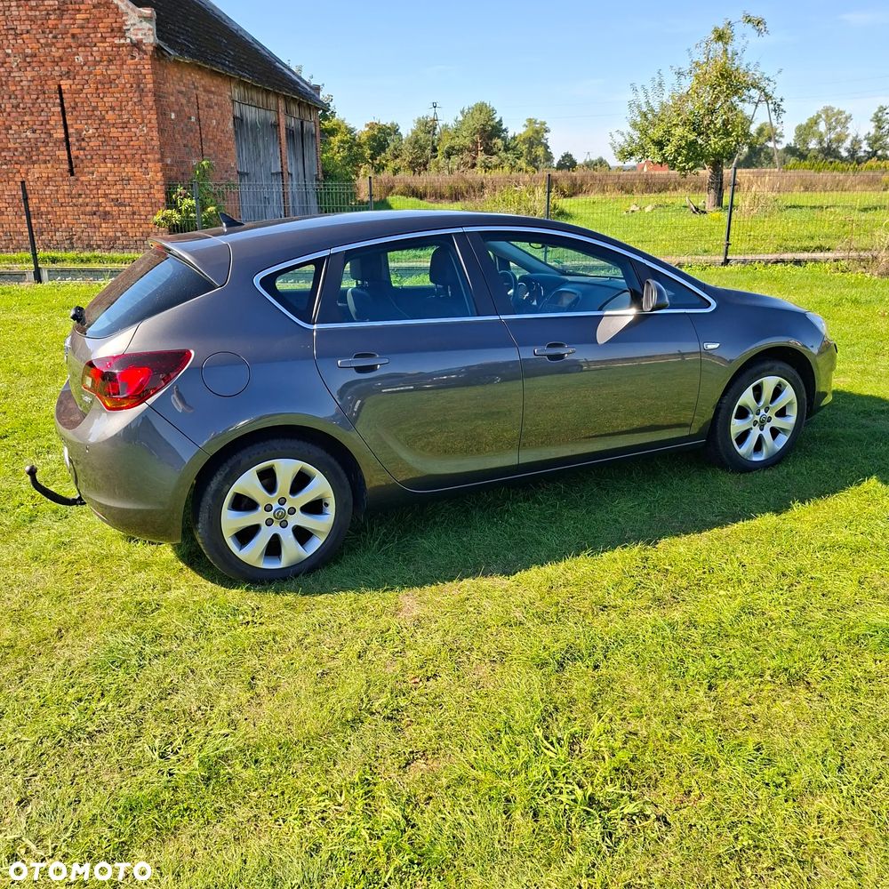 Opel Astra 1.4 Turbo Cosmo - 10