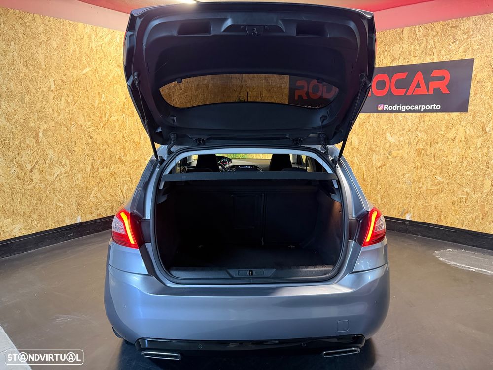 Peugeot 308 1.6 BlueHDi Allure J17 - 22