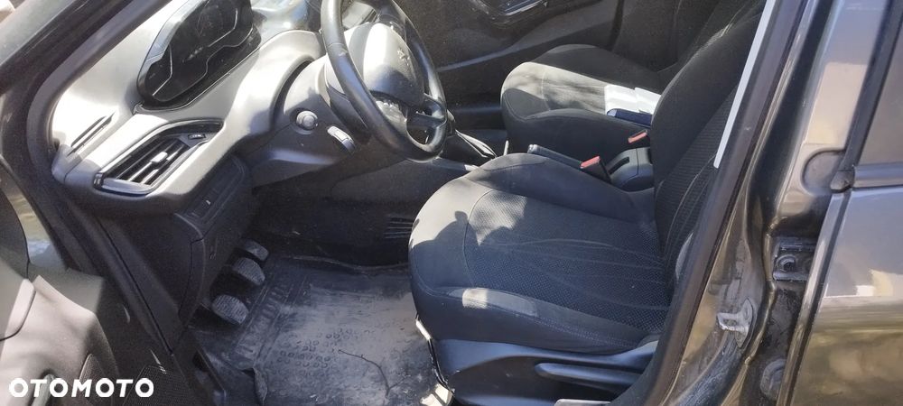 Peugeot 208 1.4 VTi Access - 7