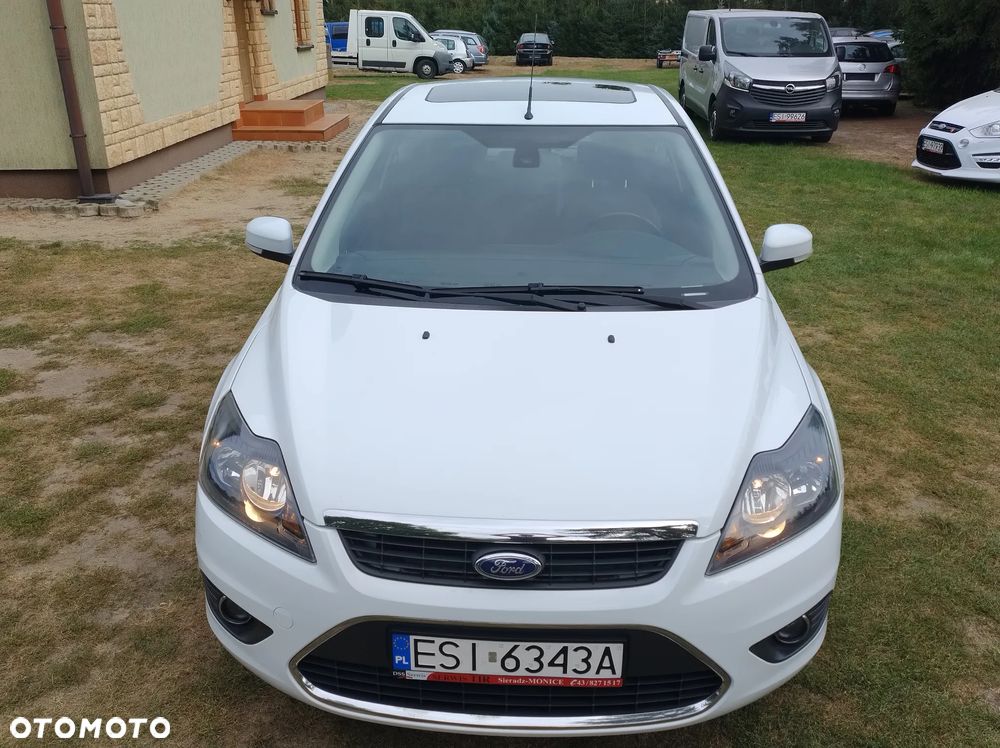 Ford Focus 2.0 16V Sport - 6