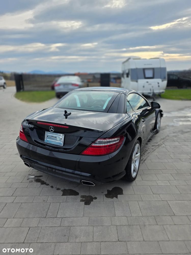 Mercedes-Benz SLK 250 CGI - 7