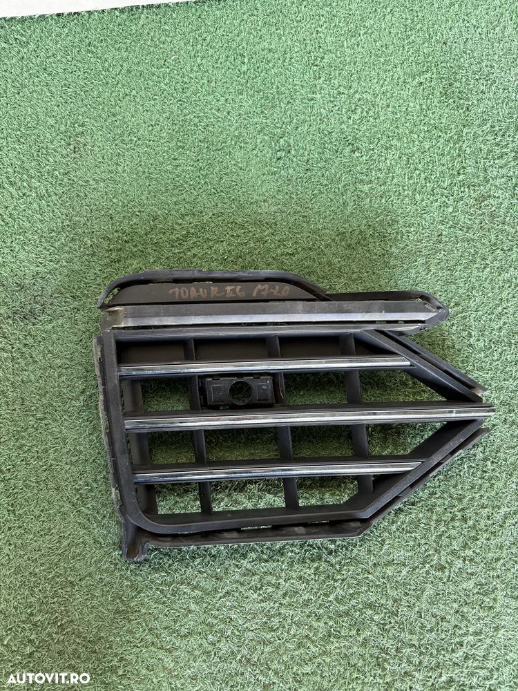Grila laterala bara dreapta fata vw volkswagen Touareg 2017-2020 - 1