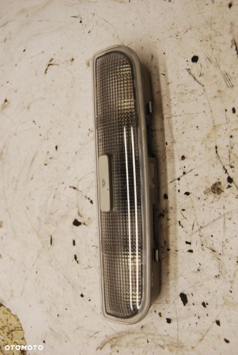 LAMPKA OŚWIETLENIA KABINY TYŁ 8P0947111A AUDI A4 B7 A3 8P - 3