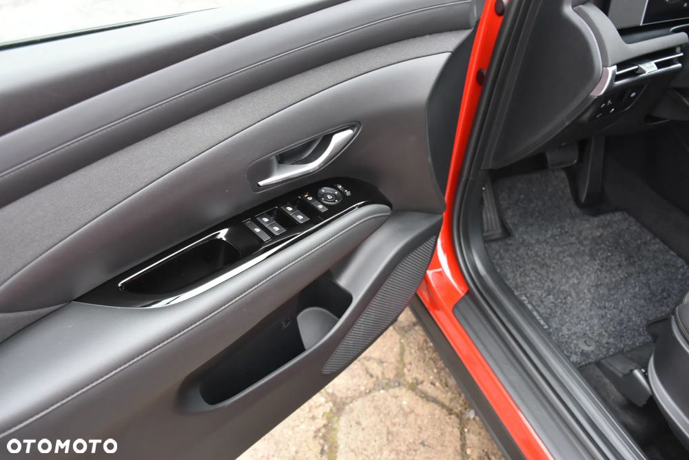 Hyundai Tucson 1.6 T-GDi 48V-Hybrid 2WD DCT Select - 14