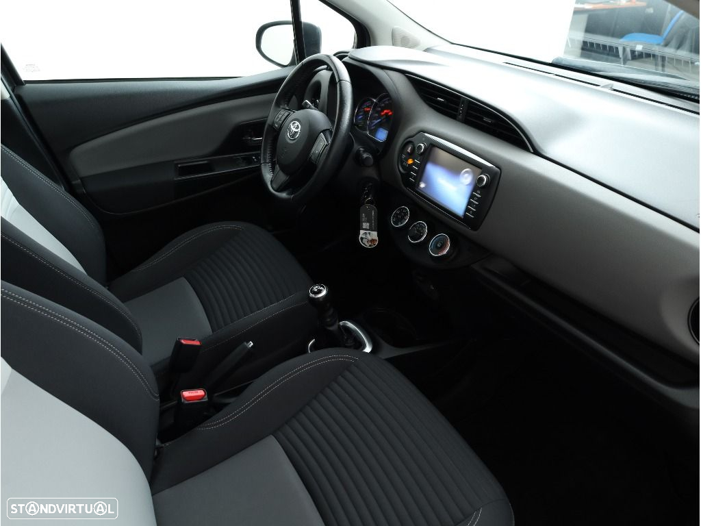 Toyota Yaris 1.0 VVT-i ACtive - 14