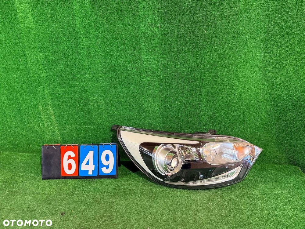 REFLEKTOR PRAWY KIA RIO III SOCZEWKA LED NR649 - 1
