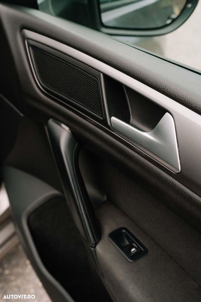 Volkswagen Golf 1.6 TDI DSG BMT Comfortline - 26