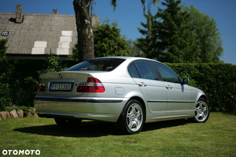 BMW Seria 3 320i - 6