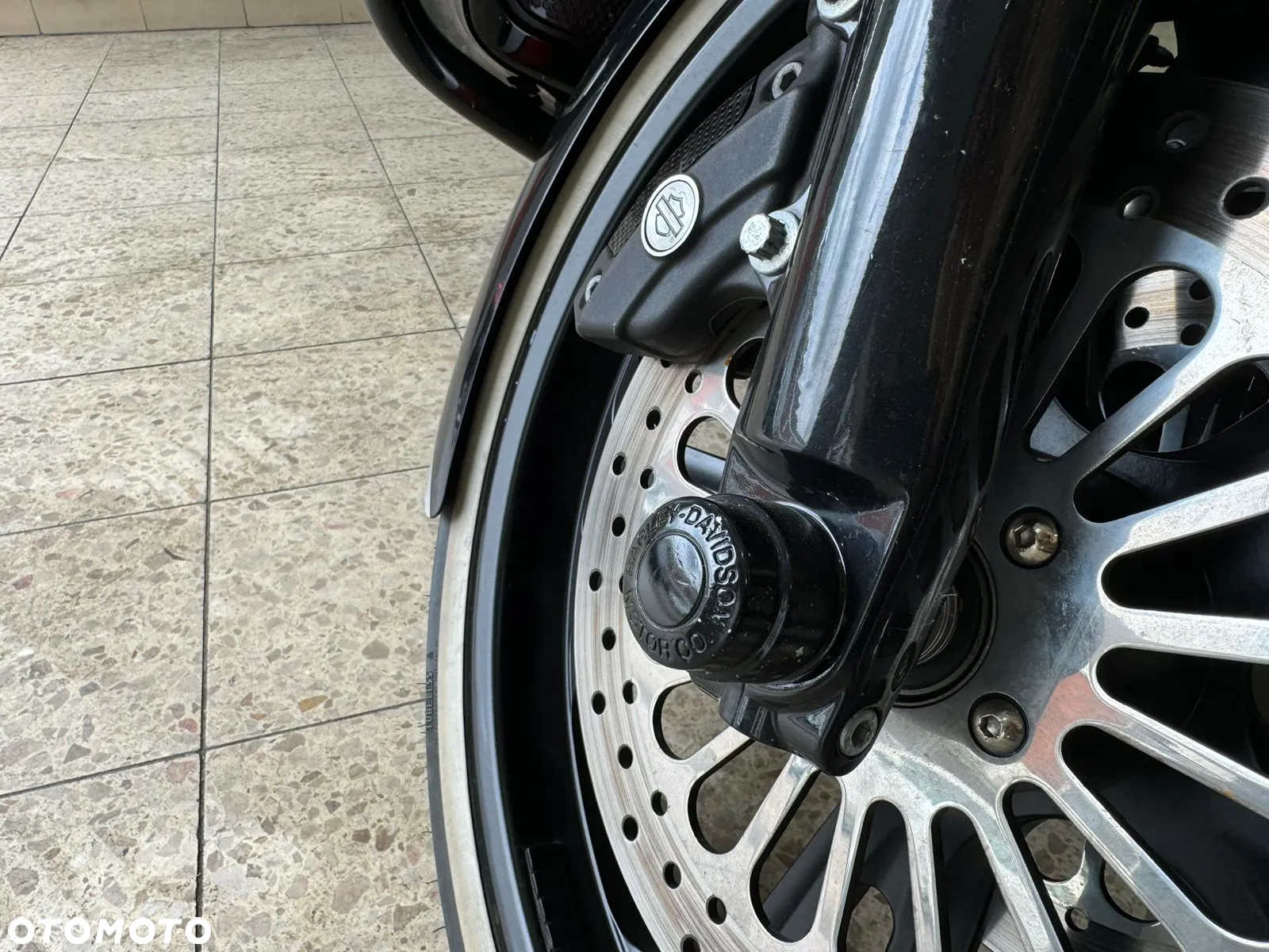 Harley-Davidson Touring Road Glide - 17