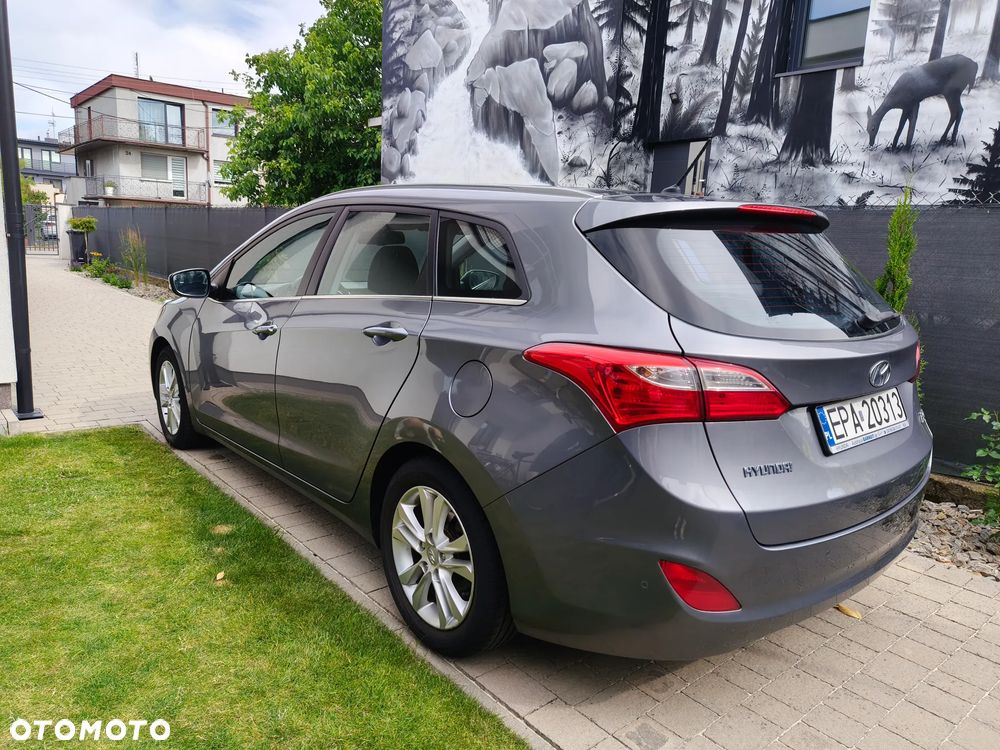 Hyundai i30 i30cw 1.6 CRDi Fifa World Cup Edition - 7