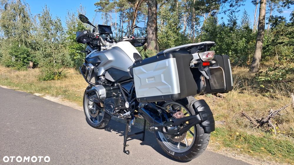 BMW R - 8