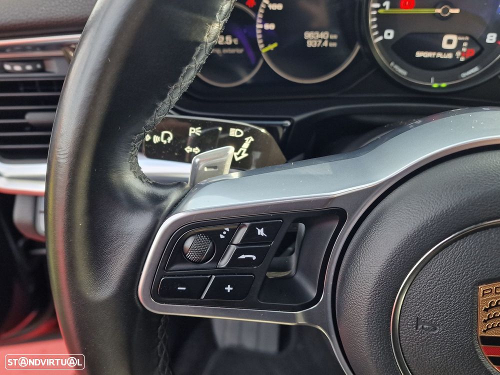 Porsche Panamera 4 E-Hybrid - 23