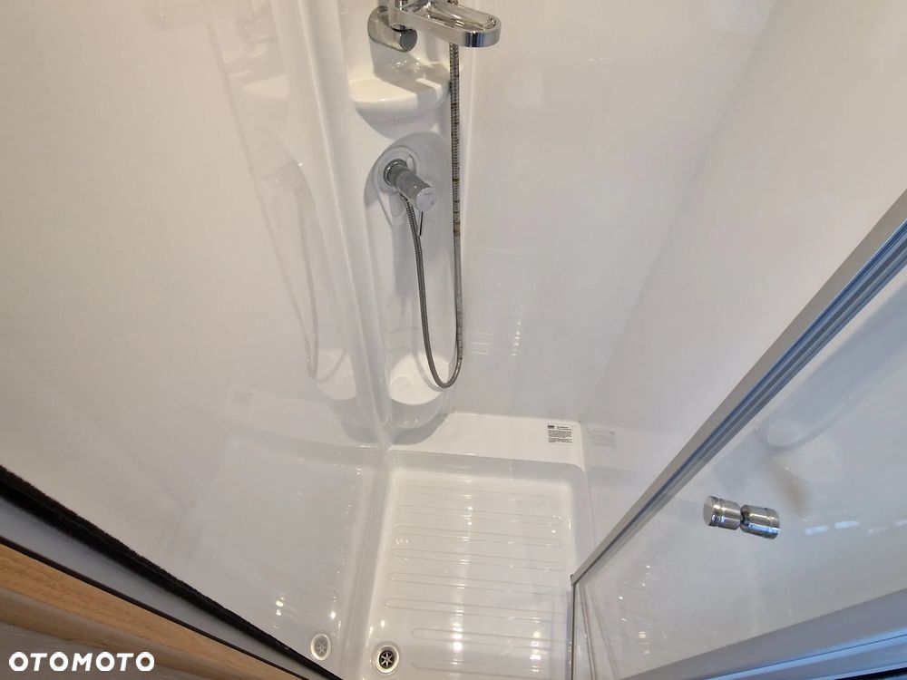 Elddis Chatsworth - 16