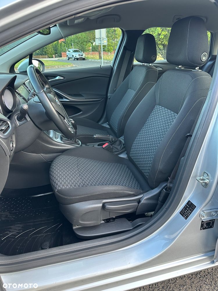 Opel Astra 1.6 CDTI Sport - 16