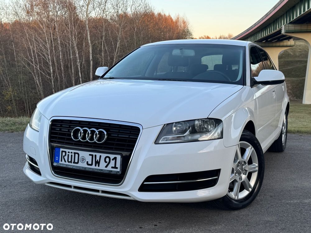 Audi A3 Sportback - 1