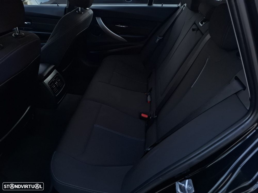 BMW 316 d Auto Line Sport - 20