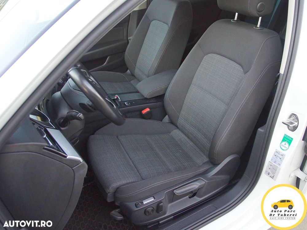 Volkswagen Passat Variant 2.0 TDI DSG (BlueMotion Technology) Comfortline - 4