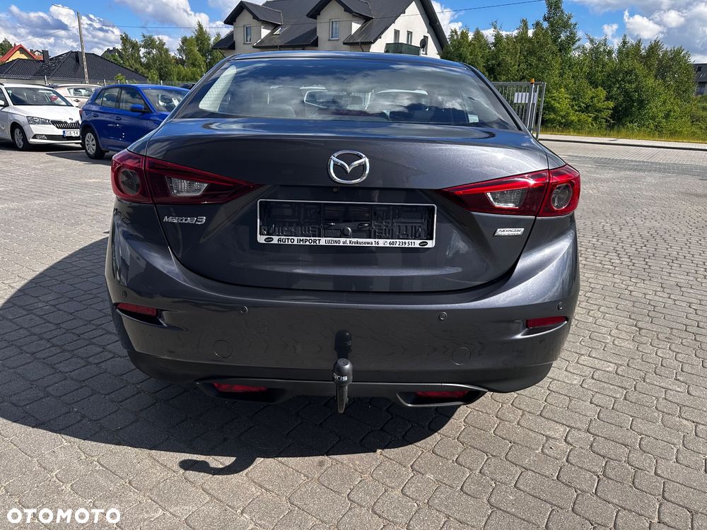 Mazda 3 - 4