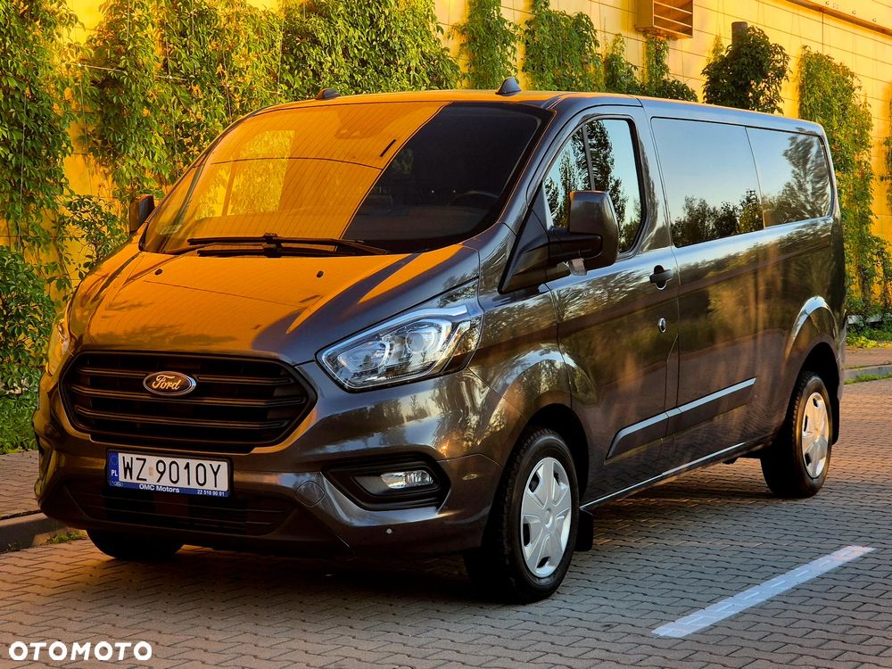 Ford CUSTOM - 12