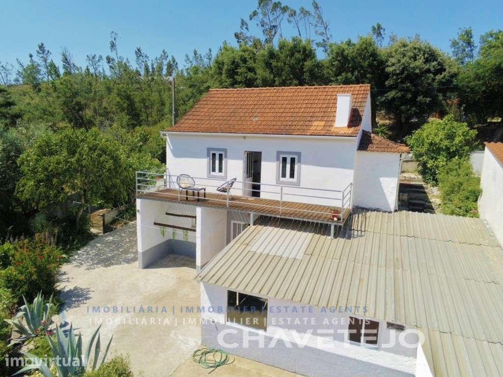 Encantadora Moradia t 3 com terraço e Jardim em aldeia próxima de T... - Grande imagem: 2/60