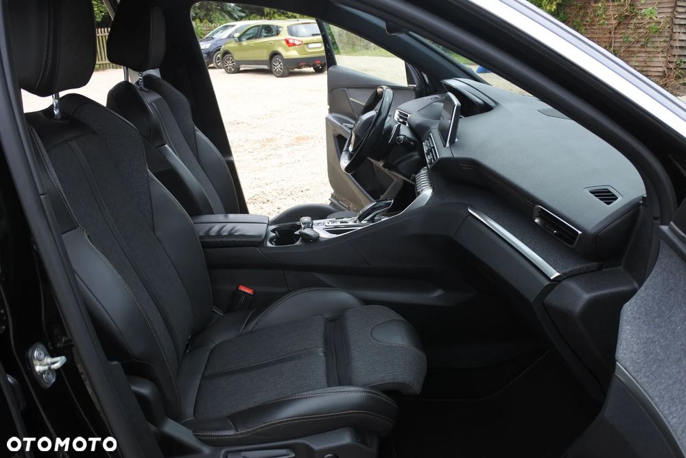 Peugeot 3008 1.5 BlueHDi Allure S&S EAT8 - 6
