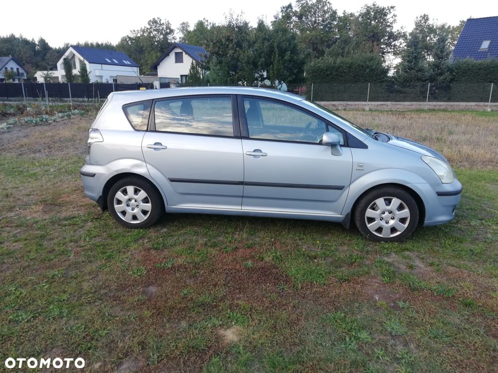 Toyota Corolla Verso 1.8 Sol + 7os MM - 4
