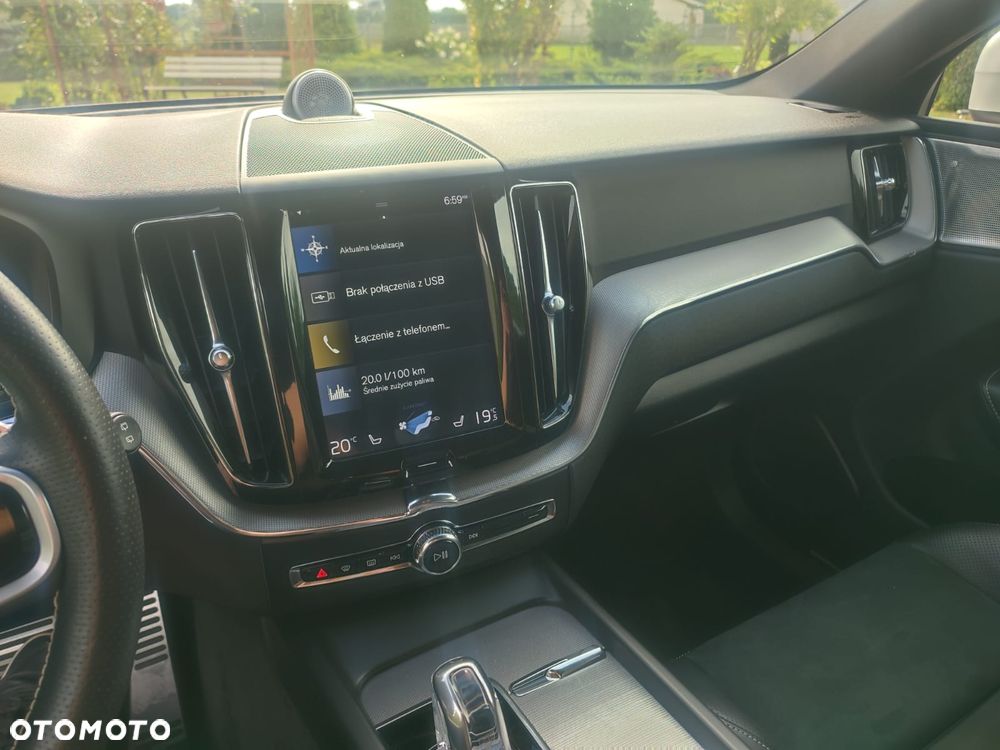 Volvo XC 60 T8 AWD Plug-In Hybrid Polestar Engineered - 17