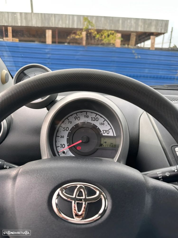 Toyota Aygo 1.0 Plus Sport Pack - 5