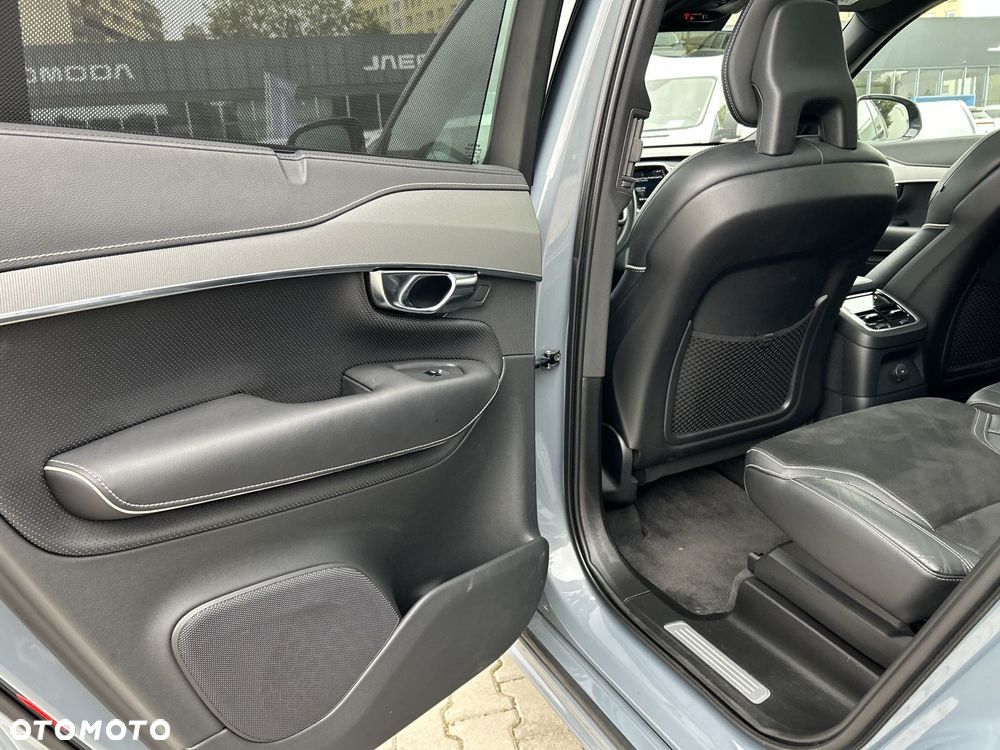Volvo XC 90 - 31