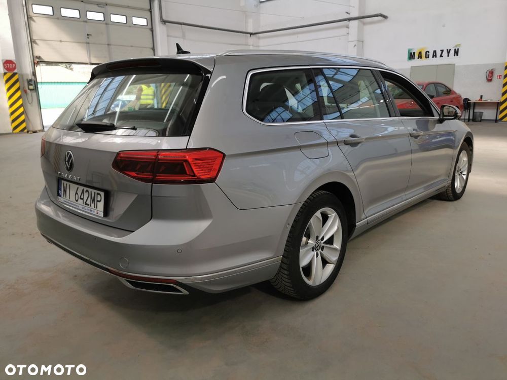 Volkswagen Passat 2.0 TDI EVO Elegance DSG - 4