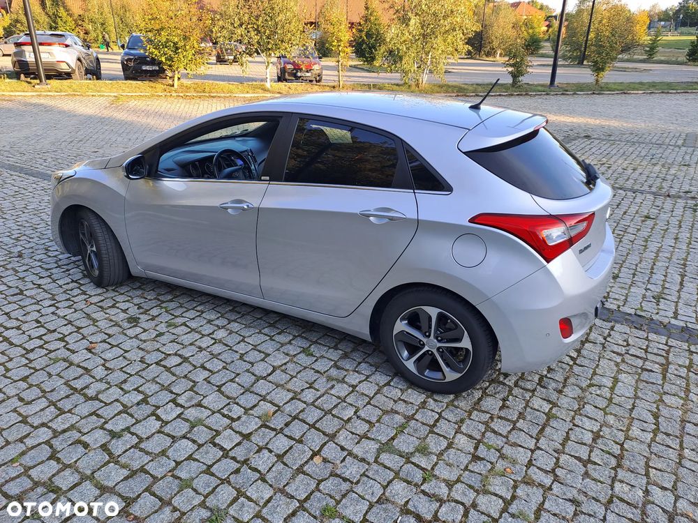 Hyundai i30 1.6 D Premium - 15