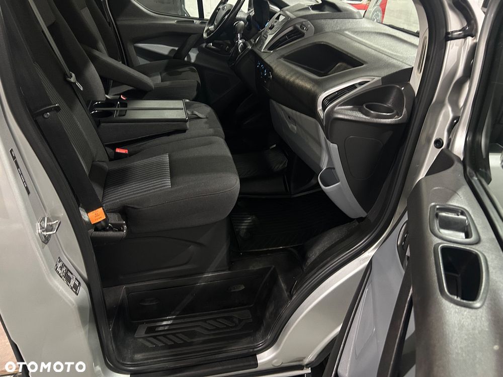 Ford Transit custon - 26